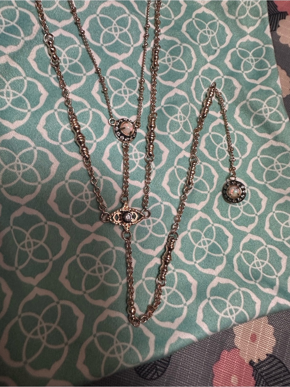Kendra Scott - rare rose gold y necklace with polite